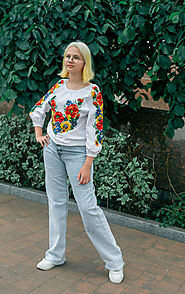 Bead Embroidery Blouse: A Dazzling Masterpiece