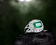 How Much is a 4-Carat Emerald Worth? A Complete Guide - reikijewelrys.com