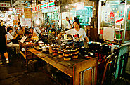 Visit Temple Street Night Market: A Vibrant Shopping and Dining Experience