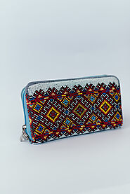 Women's Wallet Purse Embroidered with Beads: A Fashionable Statement