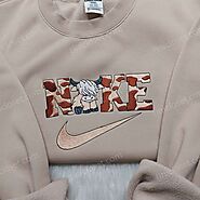 Highland Cow Nike Embroidered Shirt, Trendy Embroidered Sweatshirt, Custom Nike Inspired Shirt - Small Gifts Great Love