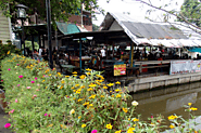 Bang Namphueng Floating Market