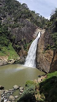 Dunhinda Falls: