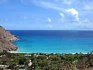 Charter a yacht in St. Barth’s