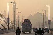The Battle for Clean Air: Lahore's Transport Sector and Enviromental Crisis - MUQAAMI DAAK