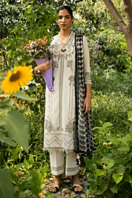 Pakistani Shalwar kameez