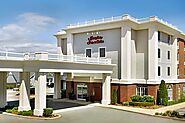 Hampton Inn & Suites Middletown - 317 West Main Road, MIDDLETOWN, RI, US, 02842, 2.5 stars