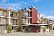 Travelodge by Wyndham Nanaimo - 96 Terminal Avenue North, NANAIMO, BC, CA, V9S 4J2, 2 stars