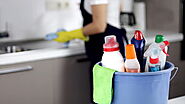 Cum să Curățați Eficient Diverse Tipuri de Suprafețe: Ghid Detaliat despre Metodele Corecte de Curățare