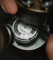 Why Choose A Professional Repair Store Is A Must For Your Luxury Watch? - Small Business - OtherArticles.com