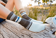 What are the benefits of wearing hiking socks?