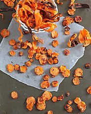 Crispy baked carrot chips