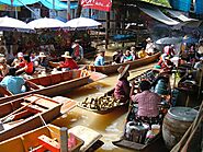 Damnoen Saduak Floating Market