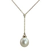 Why Are Pearl Necklaces Such an Evergreen Accessory?