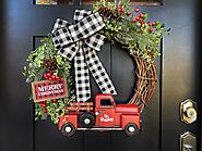 Rustic Farmhouse Christmas Wreaths For The Front Door – Unique Styles You’ll Love