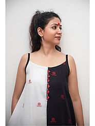 Black and White Asymmetric Jamdani Dress with Bindi Motif | Prathaa – Prathaa Weaving Traditions