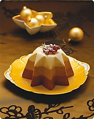 Bavarese di Natale ai tre cioccolati, per impreziosire ed allietare la tua tavola delle feste.