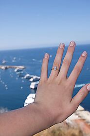 The Enduring Popularity of Solitaire Engagement Rings at Vangundy Diamond