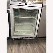 Appliances Warehouse Sells Display Freezers for Business Use