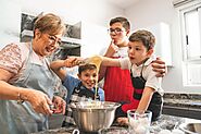 Brands and Types for Hospitality Workwear: Chef Aprons – Boost Your Workwear