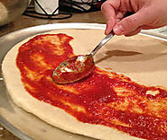 Prepare Pizza Sauce At Home Using Tomatoes And Dehydrated Onion Powder
