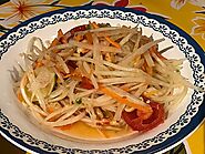 Som Tam (papaya salad)