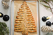 Parmesan Sourdough Christmas Tree Breadsticks - Hanna's Homemaking