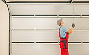 Latest Tools and Technologies Used by Garage Door Installers