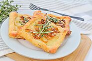 Potato, onion and Brie tart :: Healthy Cooking Opinions || www.healthycookingopinions.com