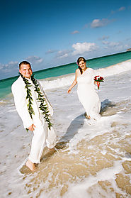 Maui Wedding Packages and Photography services by DreamWeddingsHawaii