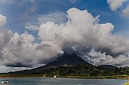 The Ultimate Costa Rican Adventure: Exploring Volcanoes, Jungles, and Beaches