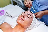 At Chelsea's Velvet Skin, you can rejuvenate your skin with a hydrating hydro facial