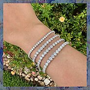 Women's Tennis Diamond Bracelets Are Still in Trend