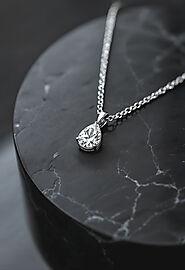 Expert Tips on Styling Diamond Pendants for Any Outfit