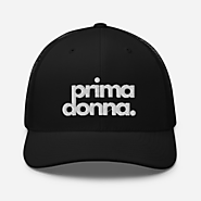 Black Cap for Effortless Style at PRIMA DOMINATION