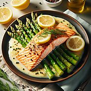 4. Salmon with Asparagus and Lemon Butter Sauce