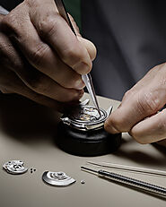 Four Signs You Need to Go for Watch Repair Services.