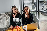 Top 7 Benefits of Hiring an Instagram Influencer Marketing Agency