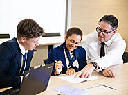 Experienced Academic Team & Lecturers