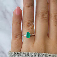 Green Onyx Rings: Subtle Elegance