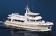 Private yacht charters for Vacations