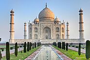 Taj Mahal Sunrise tour from Delhi by Taj Same Day Tour Company.