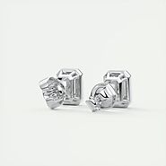 Elegant Lab Grown Diamond Stud Earrings Await You