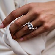 The Future of Women’s Wedding Bands: Why Moissanite is Here to Stay