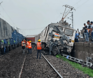 Howrah-CSMT Express Train Accident Update