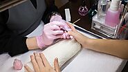 What to Expect on Your First Day at Nail School?