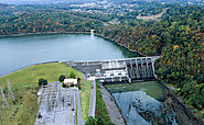 Bull Shoals Dam, the fifth largest concrete dam in the United States. Arkansas is known for its lakes and rivers.