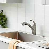 Single Handle Kitchen Faucet for Simple Control