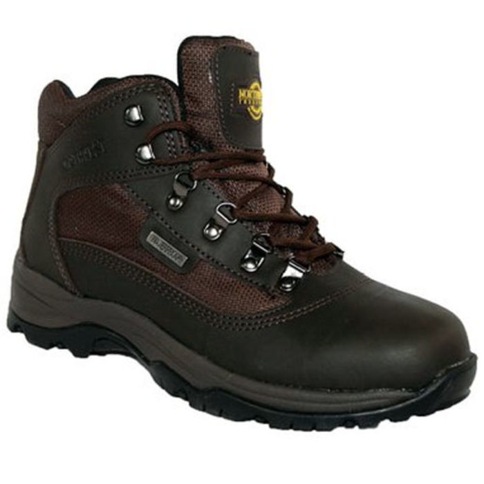 good place to buy hiking boots
