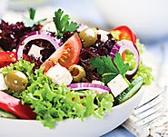 8 Ways to Make a Super Healthy Salad (Infographic) - Health Essentials from Cleveland Clinic